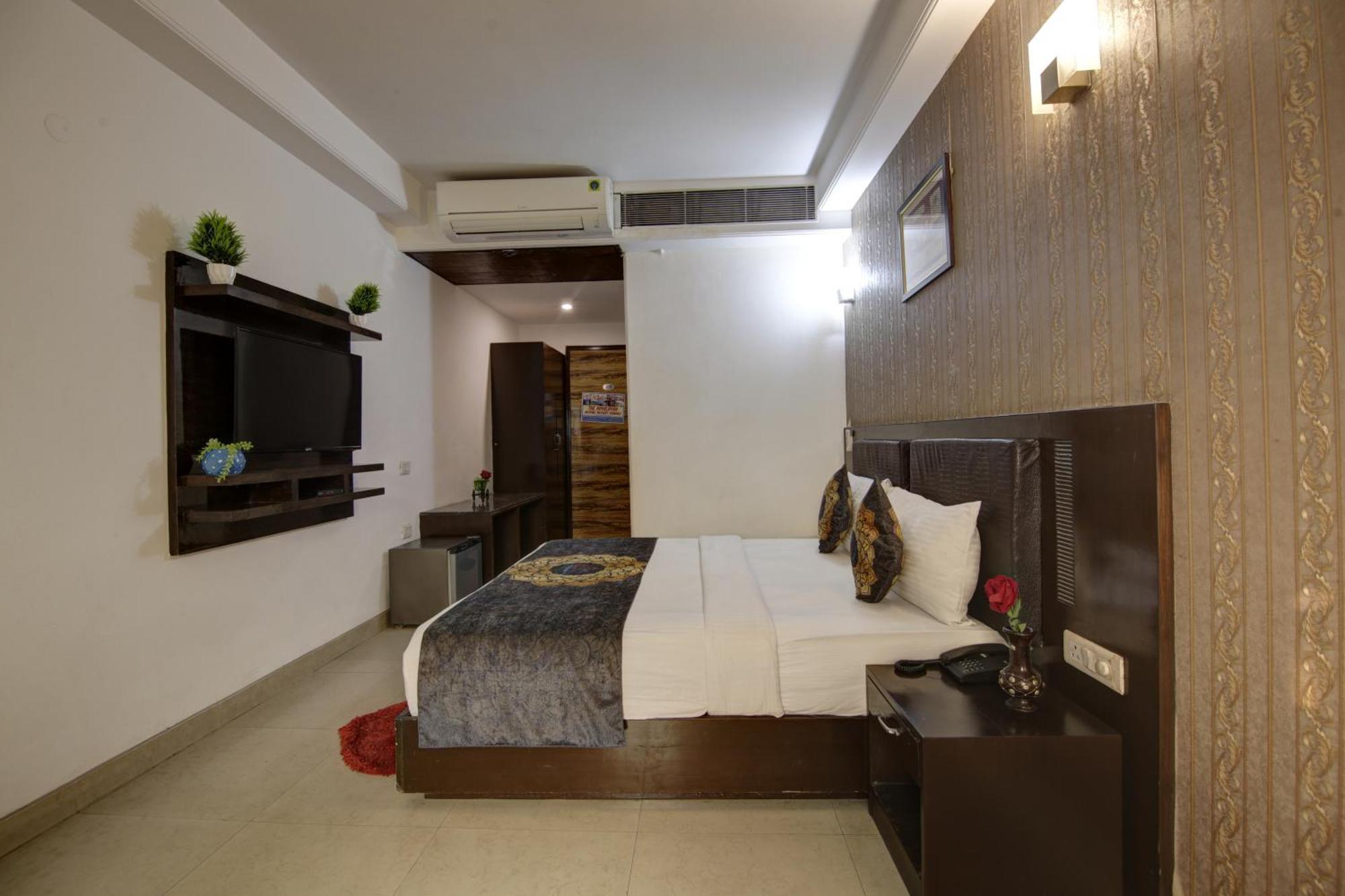 Hotel Venus Plaza Neu-Delhi Exterior foto